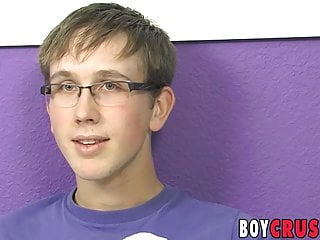 Nerdy Homo Is Happy To Relax And Stroke His Mighty Dick free video